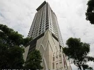 For rent 2 bed condo in Yan Nawa, Bangkok