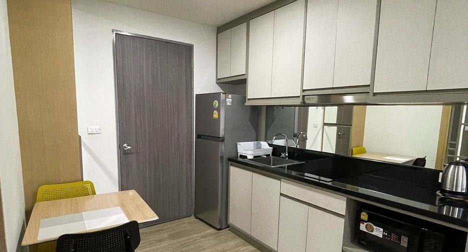 For rent studio condo in Khlong Toei, Bangkok