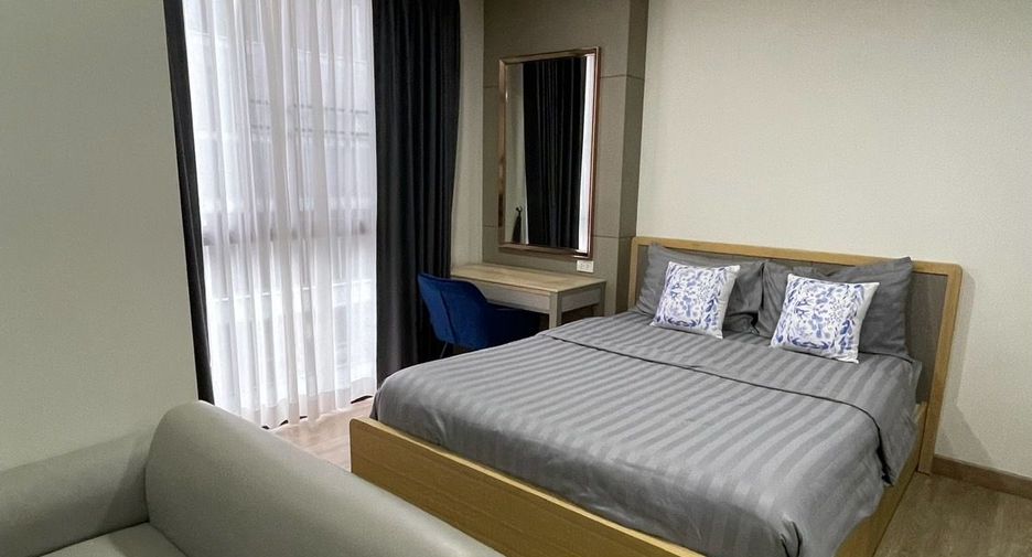 For rent studio condo in Khlong Toei, Bangkok