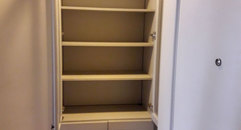 For rent studio condo in Phaya Thai, Bangkok