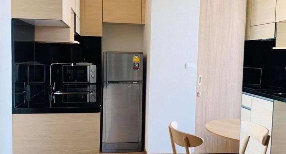 For rent studio condo in Khlong Toei, Bangkok