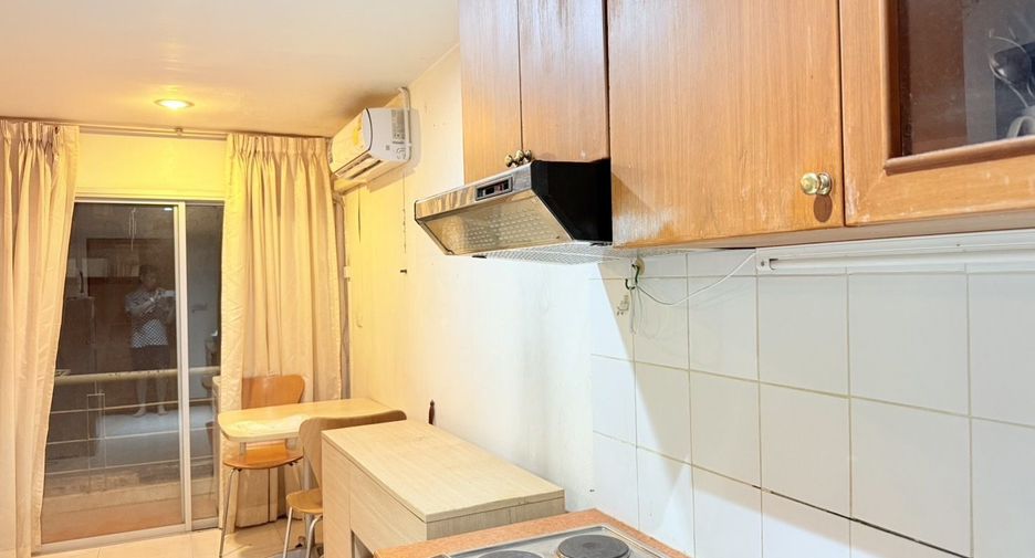 For rent スタジオ condo in Khlong Toei, Bangkok