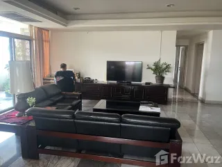 For sale 3 bed condo in Suan Luang, Bangkok
