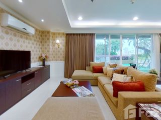 For rent 4 bed condo in Watthana, Bangkok