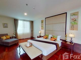 For rent 4 bed condo in Watthana, Bangkok