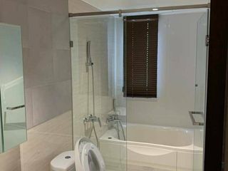 For sale 2 bed condo in Watthana, Bangkok
