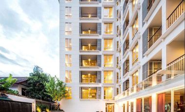 For sale 2 bed condo in Watthana, Bangkok