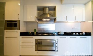 For rent 4 bed condo in Khlong Toei, Bangkok