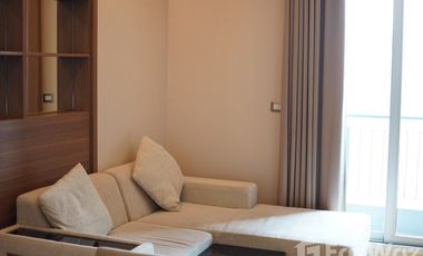 For sale 2 bed condo in Watthana, Bangkok