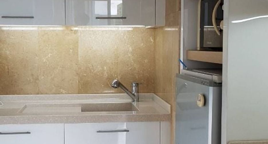 For sale 1 bed condo in Watthana, Bangkok