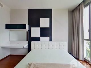 For rent 2 bed condo in Watthana, Bangkok
