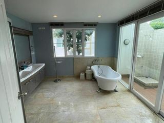For rent 4 Beds house in Lat Phrao, Bangkok