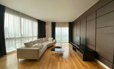 For rent 3 Beds condo in Khlong Toei, Bangkok