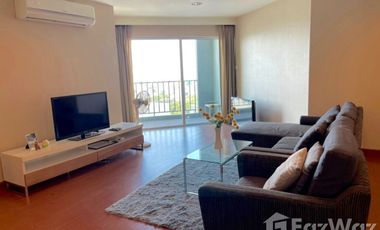 For rent 3 bed condo in Huai Khwang, Bangkok
