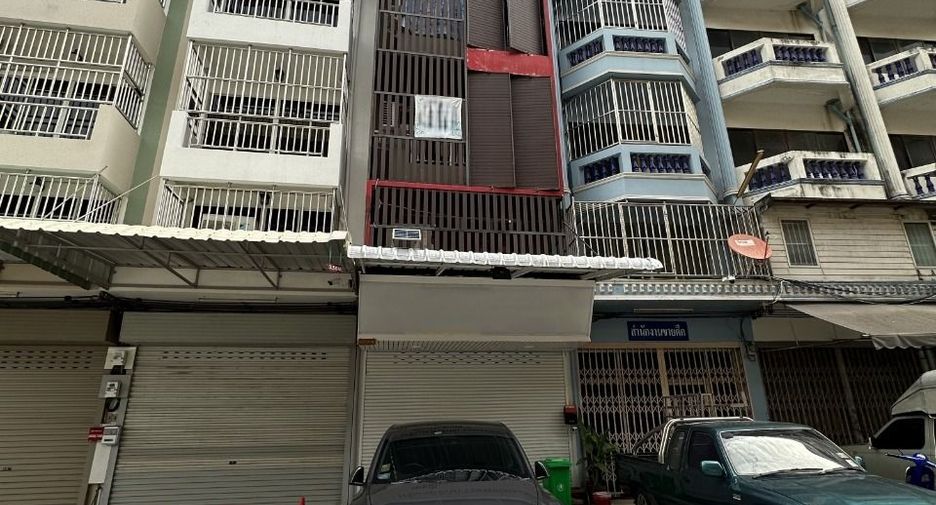 For sale 4 bed office in Khlong San, Bangkok