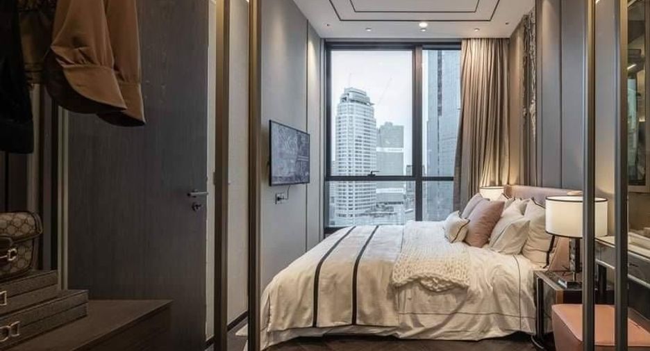 For sale 1 bed condo in Khlong Toei, Bangkok