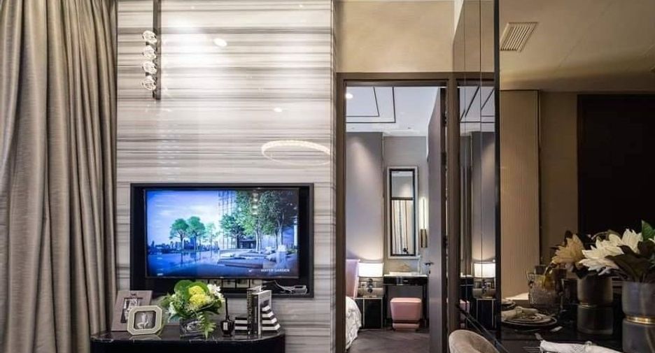 For sale 1 bed condo in Khlong Toei, Bangkok