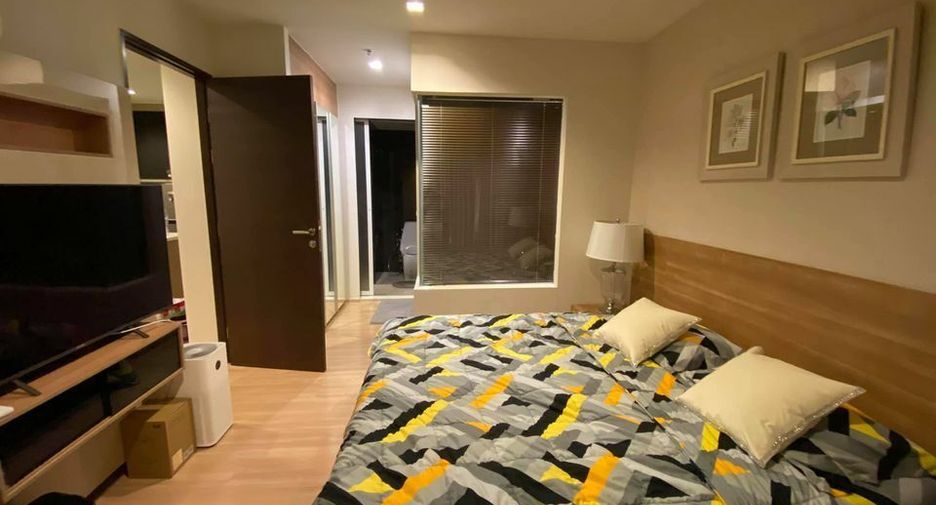For sale 1 Beds condo in Sathon, Bangkok