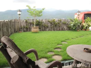 For sale 4 bed condo in Mueang Chiang Mai, Chiang Mai