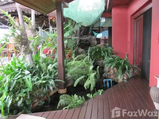 For sale 4 bed condo in Mueang Chiang Mai, Chiang Mai
