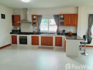 For sale 5 Beds house in Mueang Nakhon Pathom, Nakhon Pathom