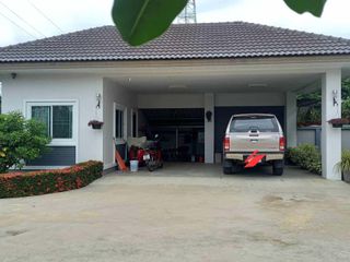 For sale 5 Beds house in Mueang Nakhon Pathom, Nakhon Pathom