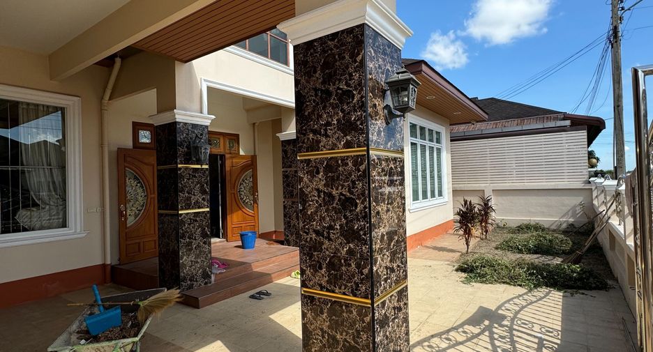 For sale 3 bed house in Ban Bueng, Chonburi