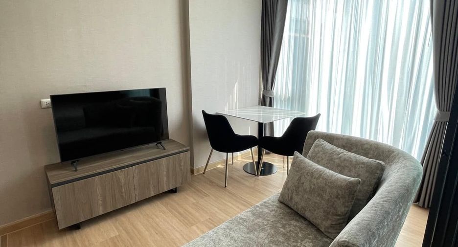 For sale 1 bed condo in Huai Khwang, Bangkok