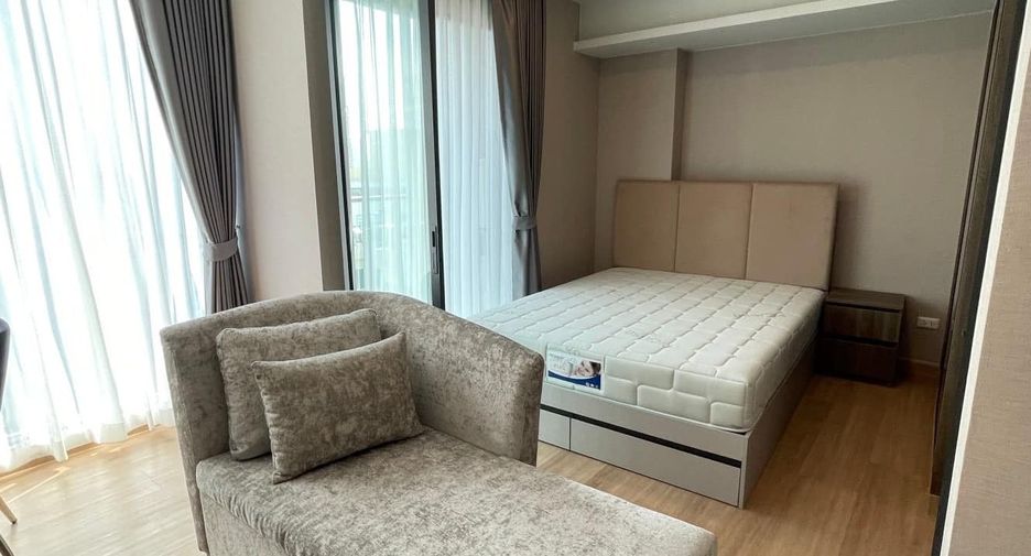 For sale 1 bed condo in Huai Khwang, Bangkok