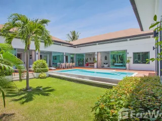For sale 4 bed villa in Mueang Phuket, Phuket