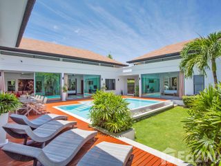 For sale 4 bed villa in Mueang Phuket, Phuket