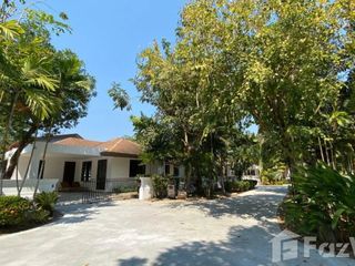 For rent 3 bed villa in Mueang Phuket, Phuket
