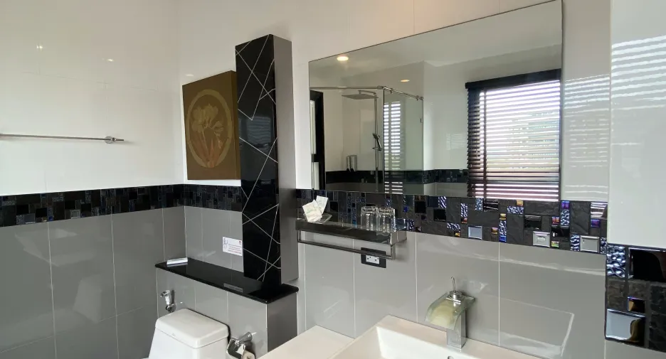 For rent 1 bed condo in Mueang Phuket, Phuket