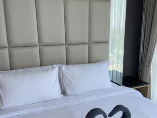 For rent 3 bed condo in Mueang Phuket, Phuket