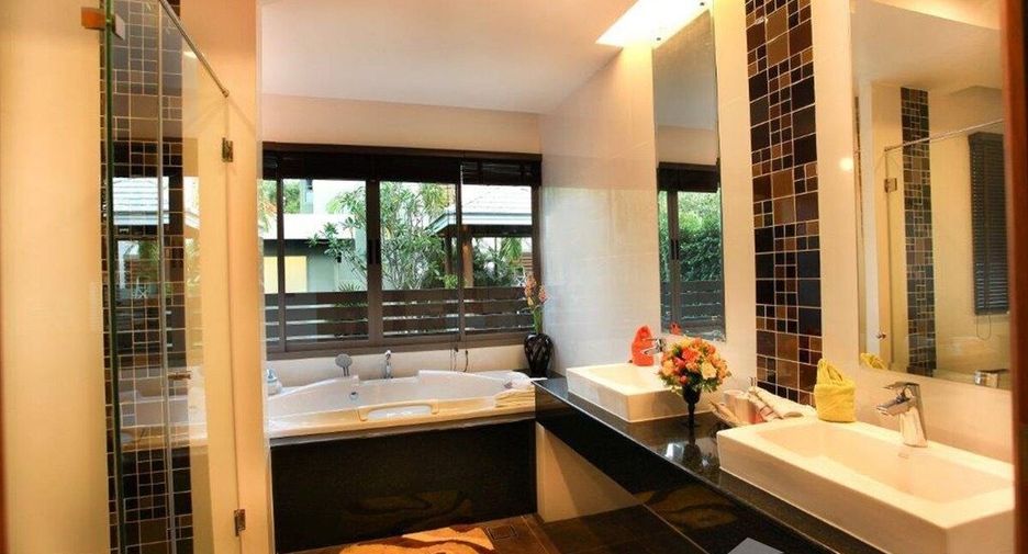 For rent 3 bed villa in Mueang Phuket, Phuket