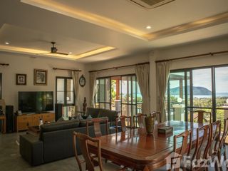 For rent 4 bed villa in Mueang Phuket, Phuket