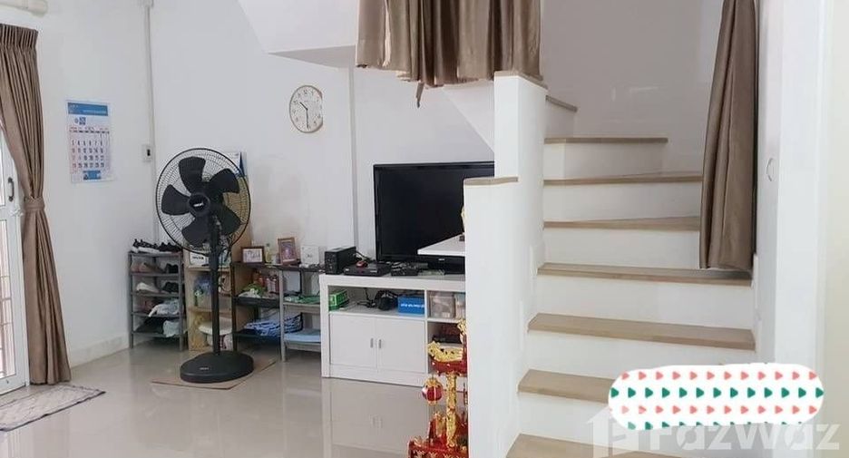 For sale 3 bed townhouse in Mueang Chachoengsao, Chachoengsao
