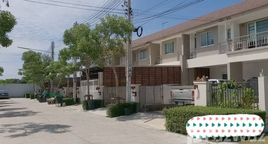For sale 3 bed townhouse in Mueang Chachoengsao, Chachoengsao