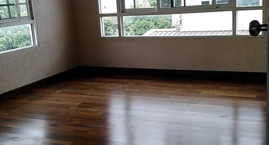 For sale 4 bed house in Mueang Phitsanulok, Phitsanulok