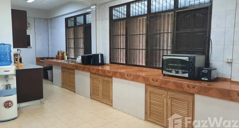 For sale 4 Beds house in Nong Ya Sai, Suphan Buri