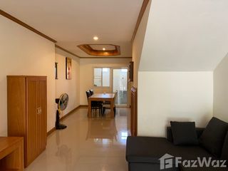 For sale 4 bed townhouse in Phu Ruea, Loei