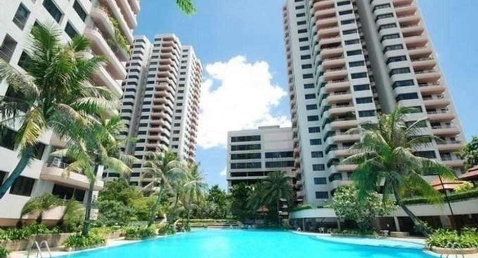 For sale 3 bed condo in Mueang Nonthaburi, Nonthaburi
