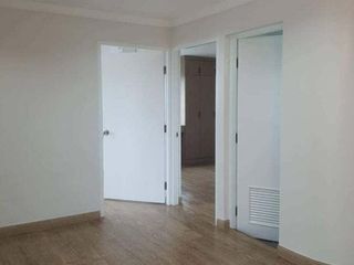 For sale 2 bed condo in Lam Luk Ka, Pathum Thani