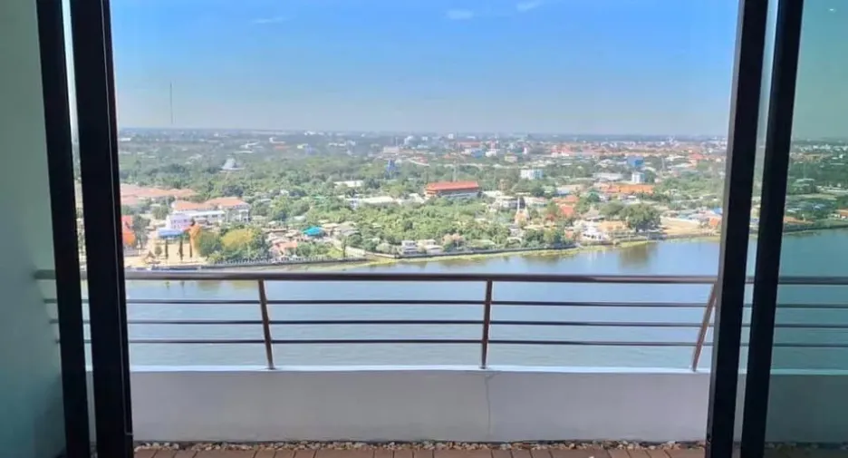 For sale 3 bed condo in Mueang Nonthaburi, Nonthaburi
