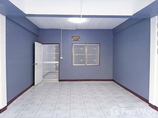 For sale 3 bed townhouse in Sam Khok, Pathum Thani