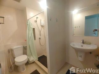 For sale 2 bed condo in Khlong Luang, Pathum Thani