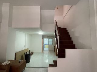 For sale 3 bed townhouse in Lam Luk Ka, Pathum Thani