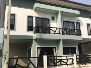 For sale 3 bed townhouse in Mueang Chiang Rai, Chiang Rai