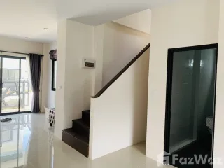For sale 3 bed townhouse in Mueang Chiang Rai, Chiang Rai