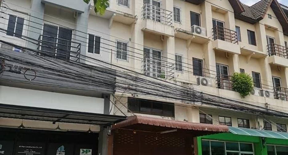 For rent 5 bed villa in Thanyaburi, Pathum Thani
